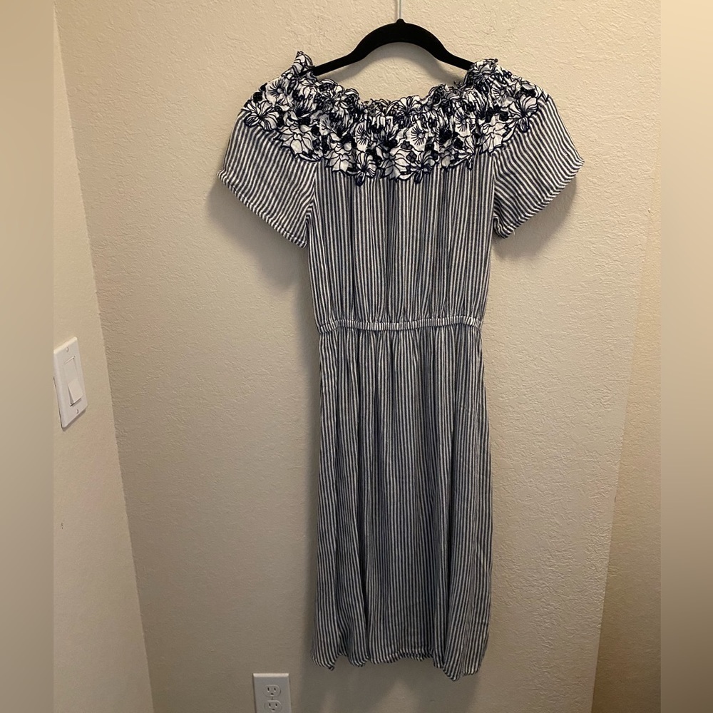 L.O.G.G. Label of Graded Goods blue and white striped with flower detailing